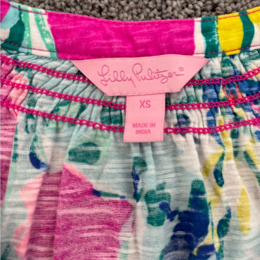 Lilly Pulitzer Essie Top in Magenta Hottie Floral Pink - Picture 3 of 3